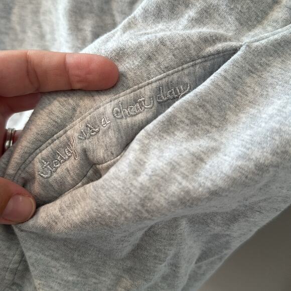 Lululemon Cowl Neck Pullover Size 4 - Picture 4 of 7